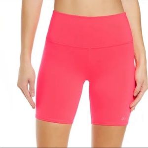 Alo pink biker short